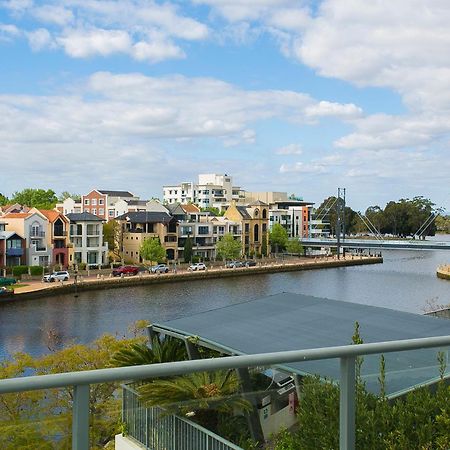 East Perth Suites Hotel Kültér fotó