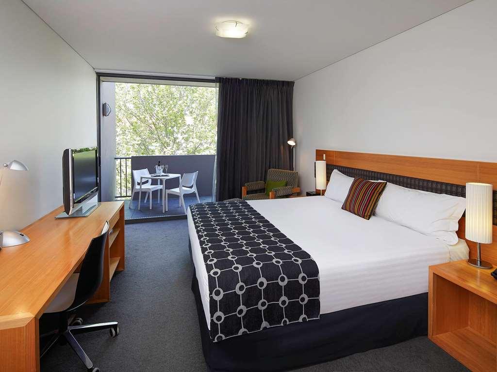 East Perth Suites Hotel Kültér fotó