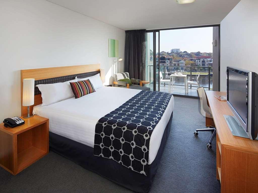 East Perth Suites Hotel Kültér fotó