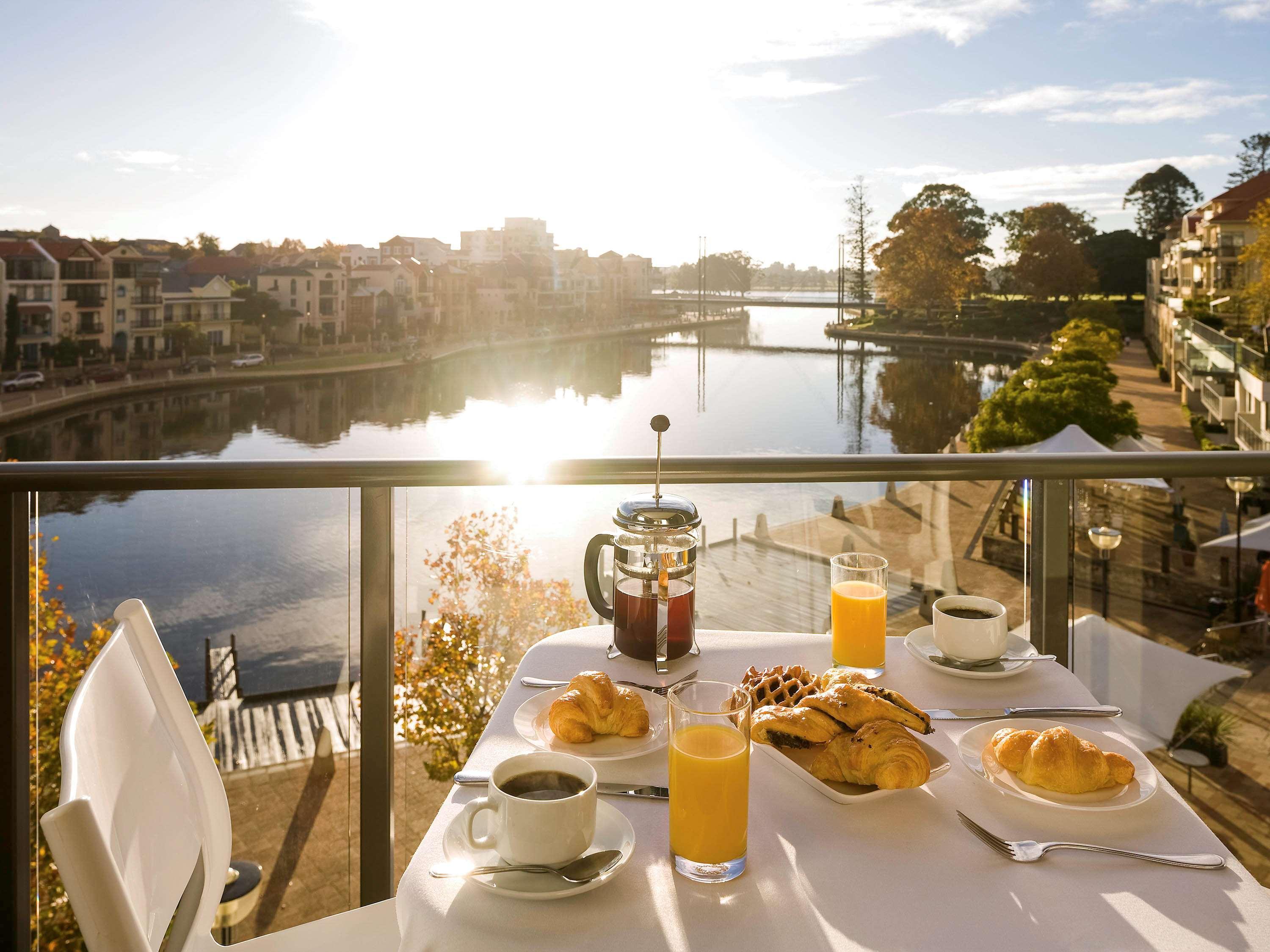 East Perth Suites Hotel Kültér fotó