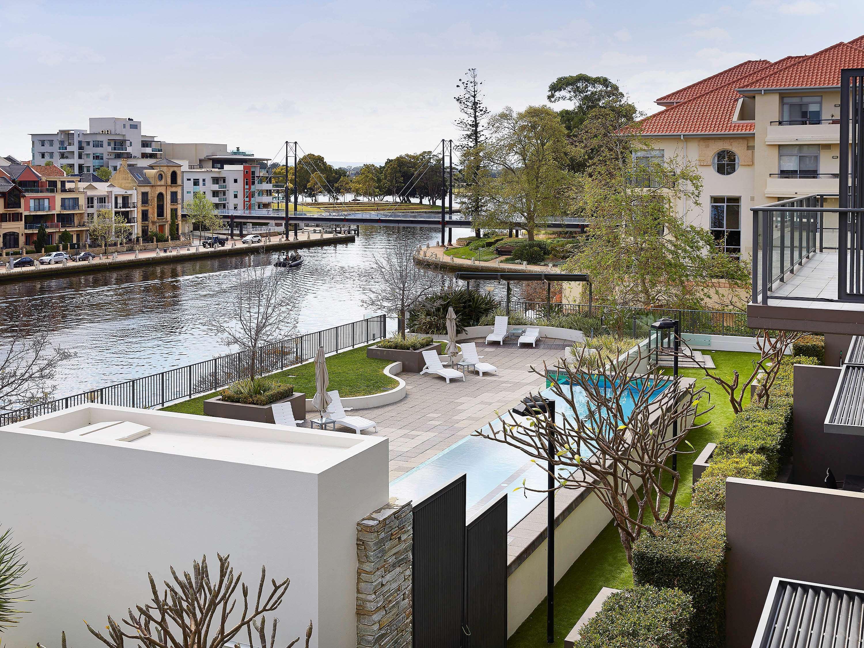 East Perth Suites Hotel Kültér fotó