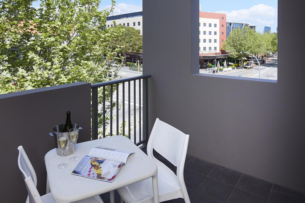 East Perth Suites Hotel Kültér fotó